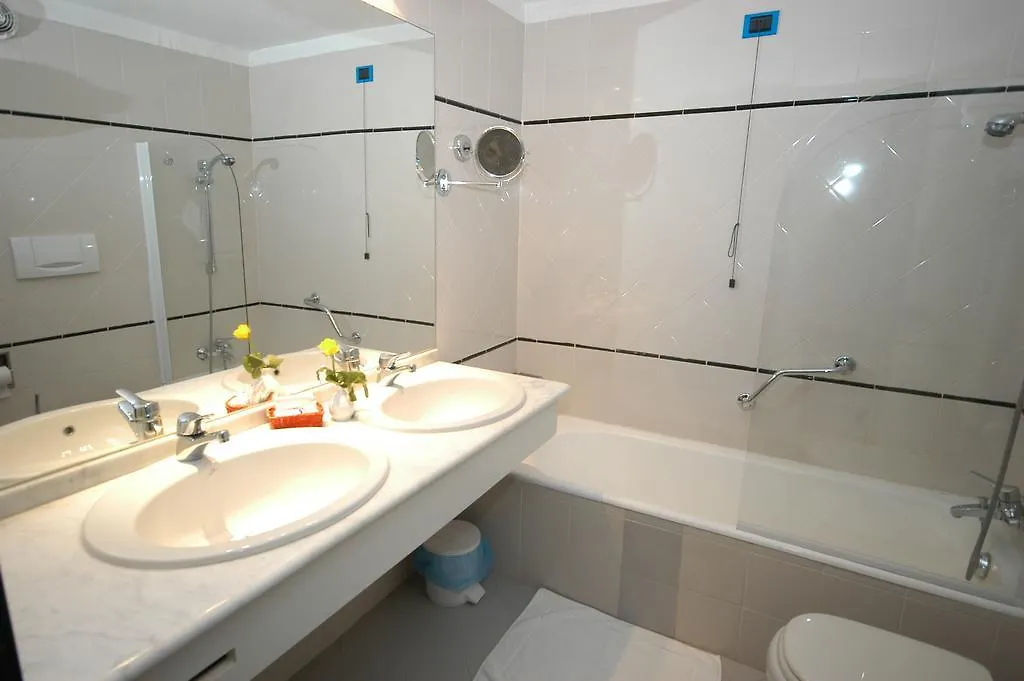 Hotel Des Geneys-1
