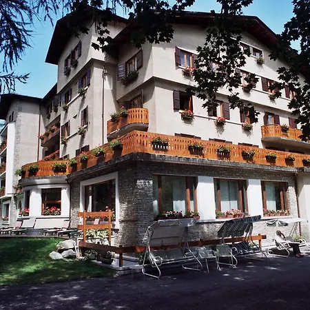 Hotel Des Geneys-2